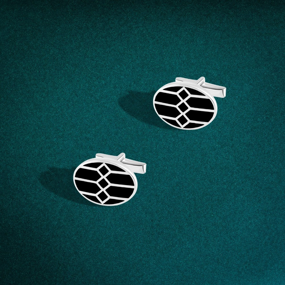 925 Sterling silver suit button adorned with an interlocking geometric pattern