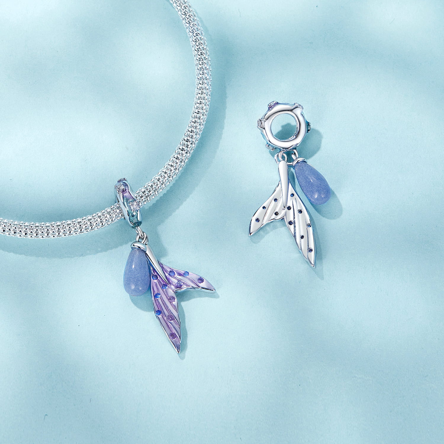 دلاية ذيل عروس البحر بألوان بنفسجي وأزرق مضيئة فضة عيار 925