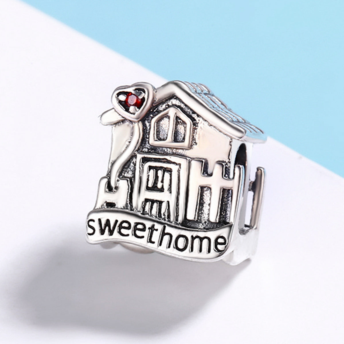 SCC416 - 925 Sterling Silver Charm with a Beautiful House Design