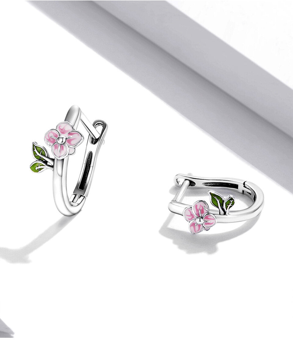 حلق زهرة الربيع فضة عيار 925