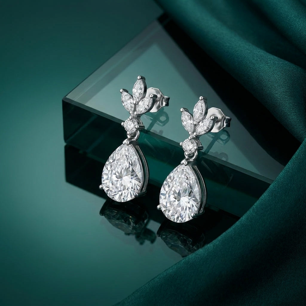 925 Silver Sparkling Teardrop Zircon Earrings