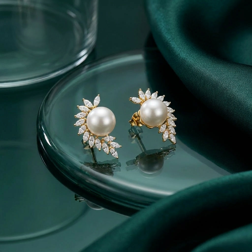 925 Silver Luxury Pearl Earrings Adorned with Sparkling Stones – Gold Plated