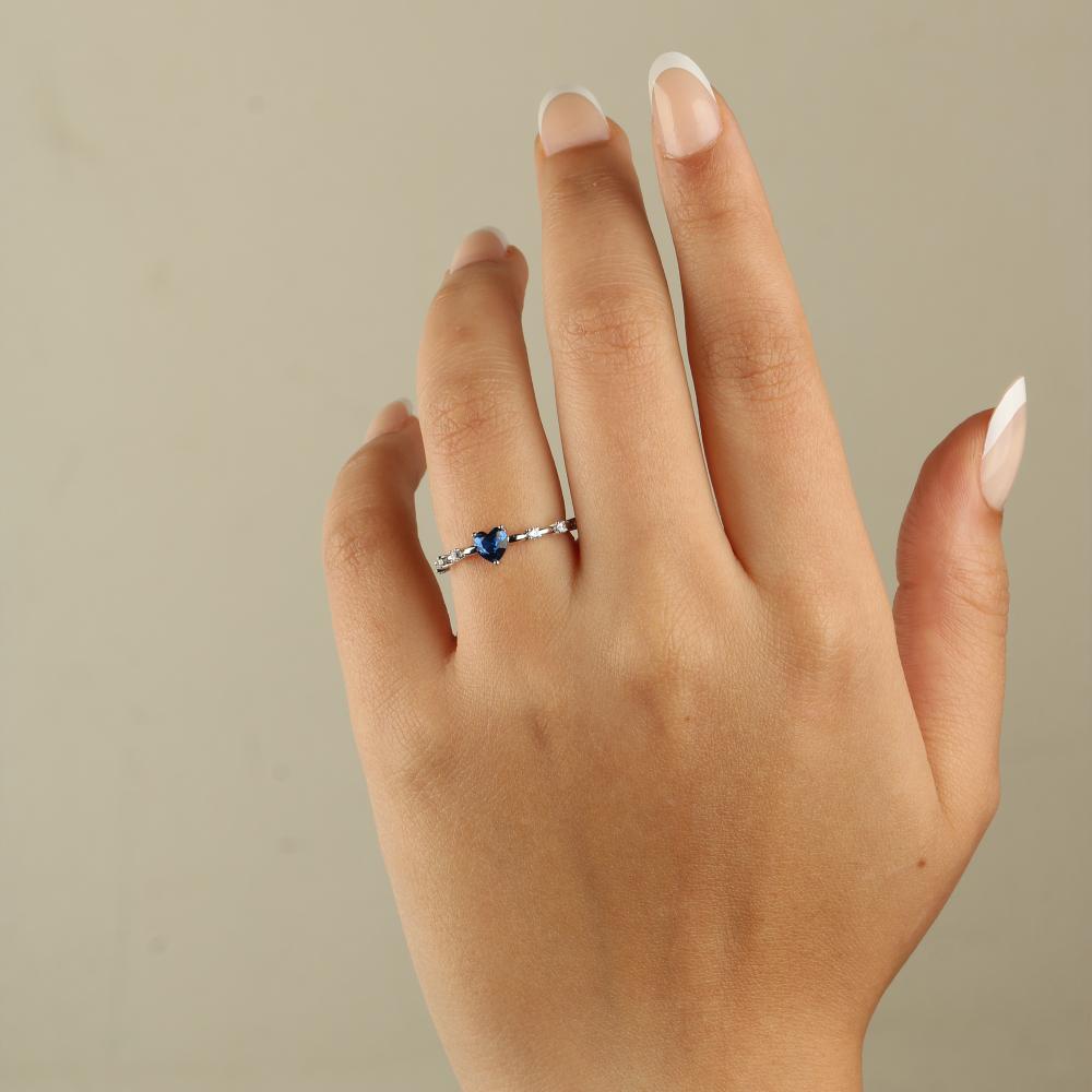 خاتم فضة عيار 925 بتصميم قلب رقيق ازرق