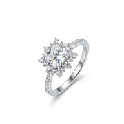 925 Silver Ring with a Sparkling Round Stone Surrounded by Elegant Encrusted Floral Details