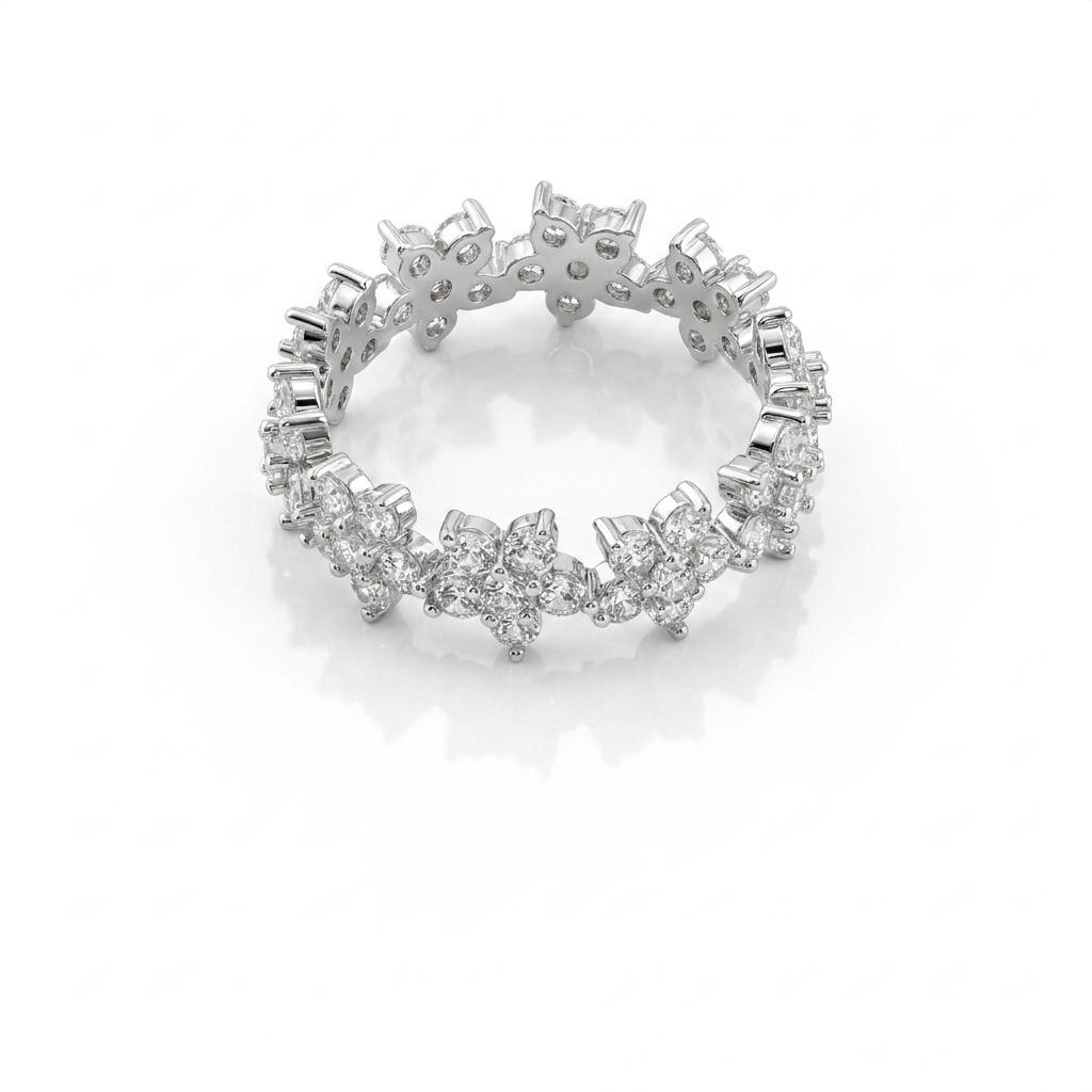 925 Silver Ring with Consecutive Flowers Adorned with Luxurious Stones