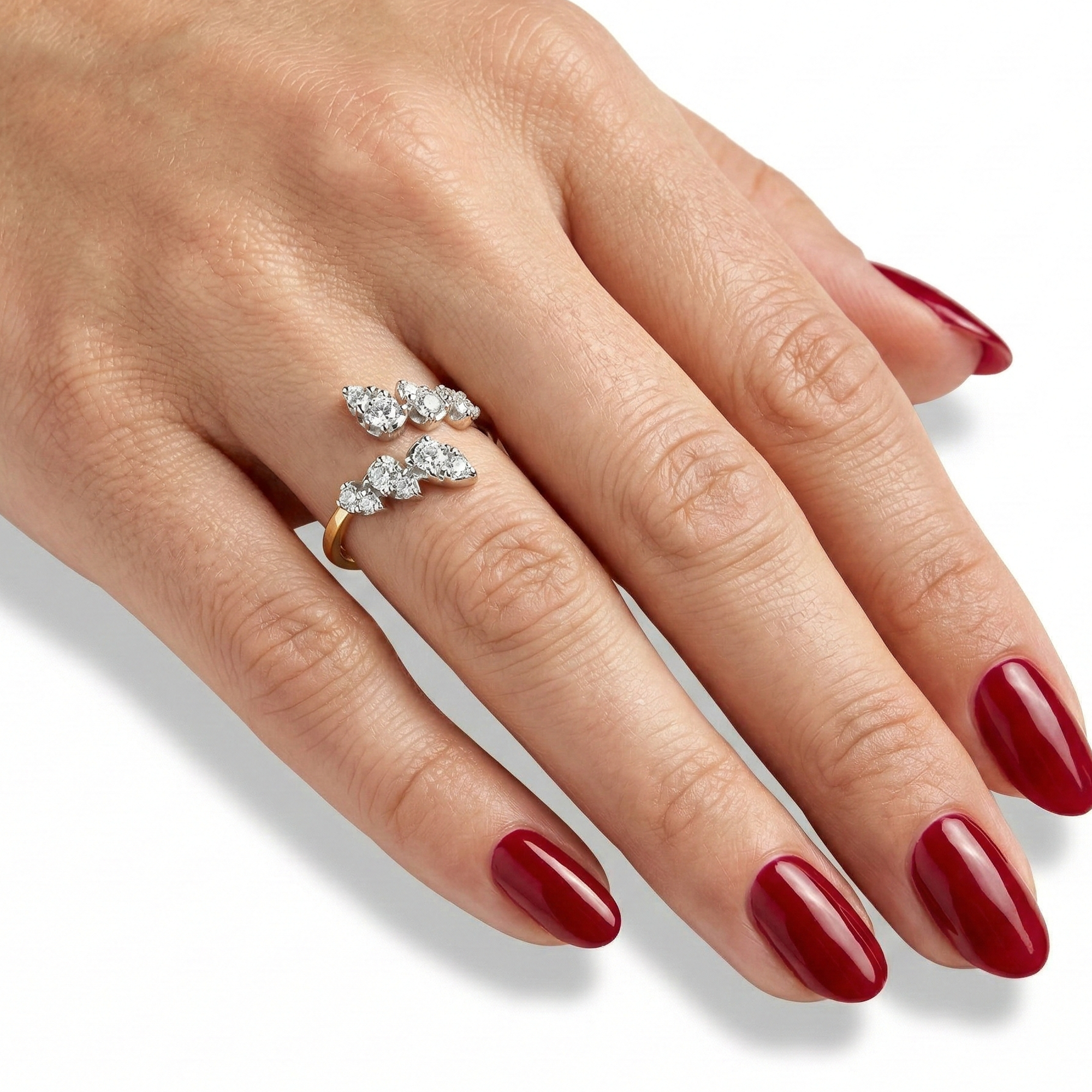 Leaf-Shaped Ring with Sparkling Stones – 925 Silver