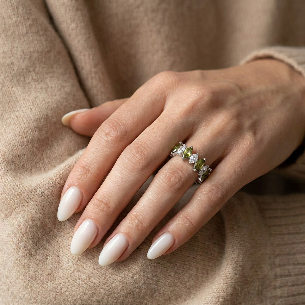 925 Silver Ring with Harmoniously Arranged Sparkling Green Stones