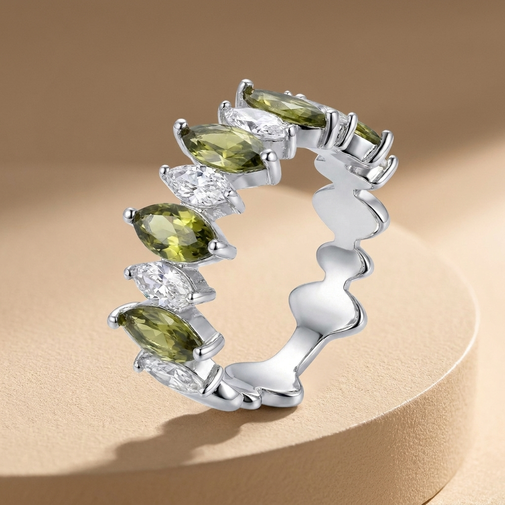 925 Silver Ring with Harmoniously Arranged Sparkling Green Stones