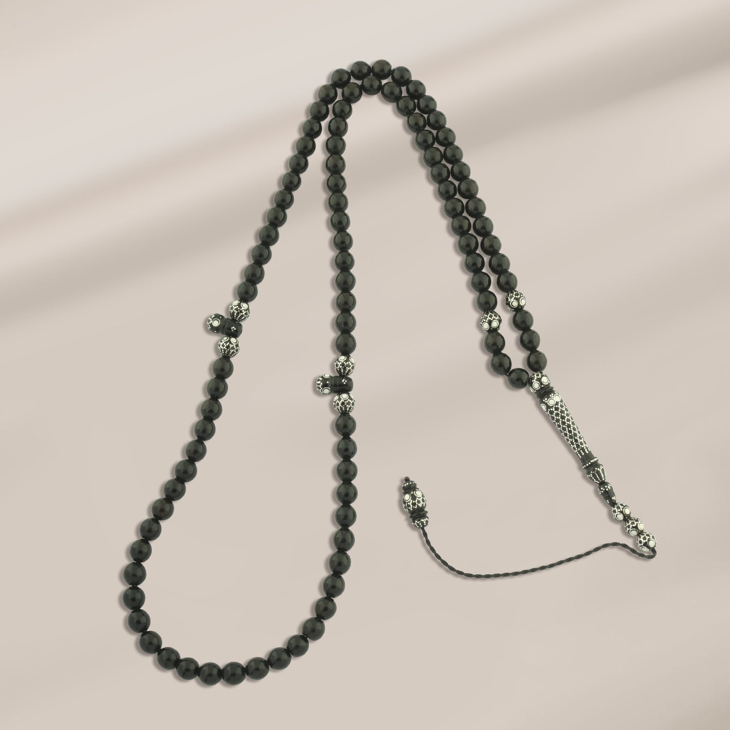 سبحة كوك لوكس مطعمة بفضة 999 ولمسات عاج طبيعي 33 حبة - WROS007