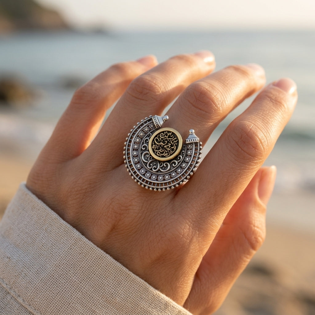925 Silver Ring with the Phrase "Man Yaskun Al Rouh Kaif Al Qalb Yansah"