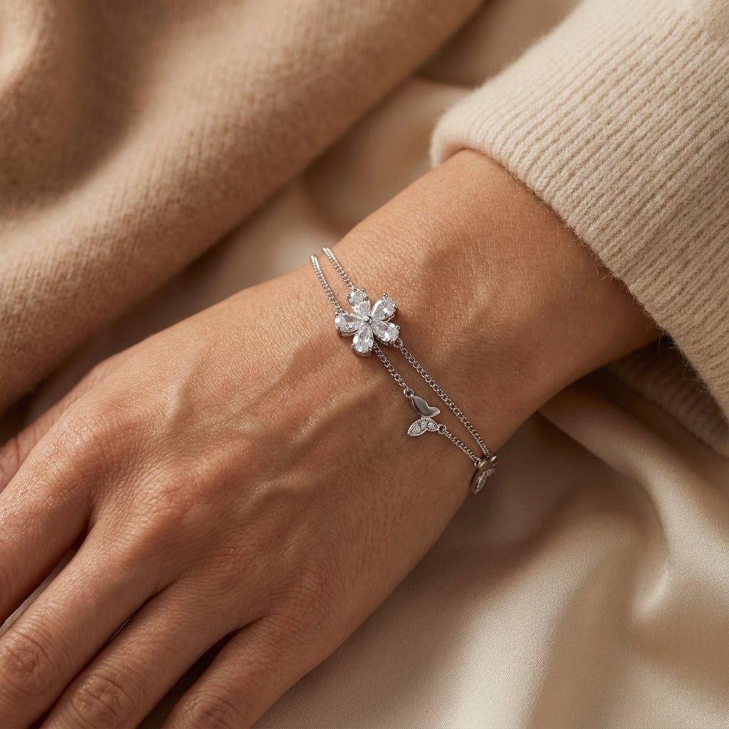Sparkling Flower Bracelet with Dazzling Zircon Stones – 925 Silver