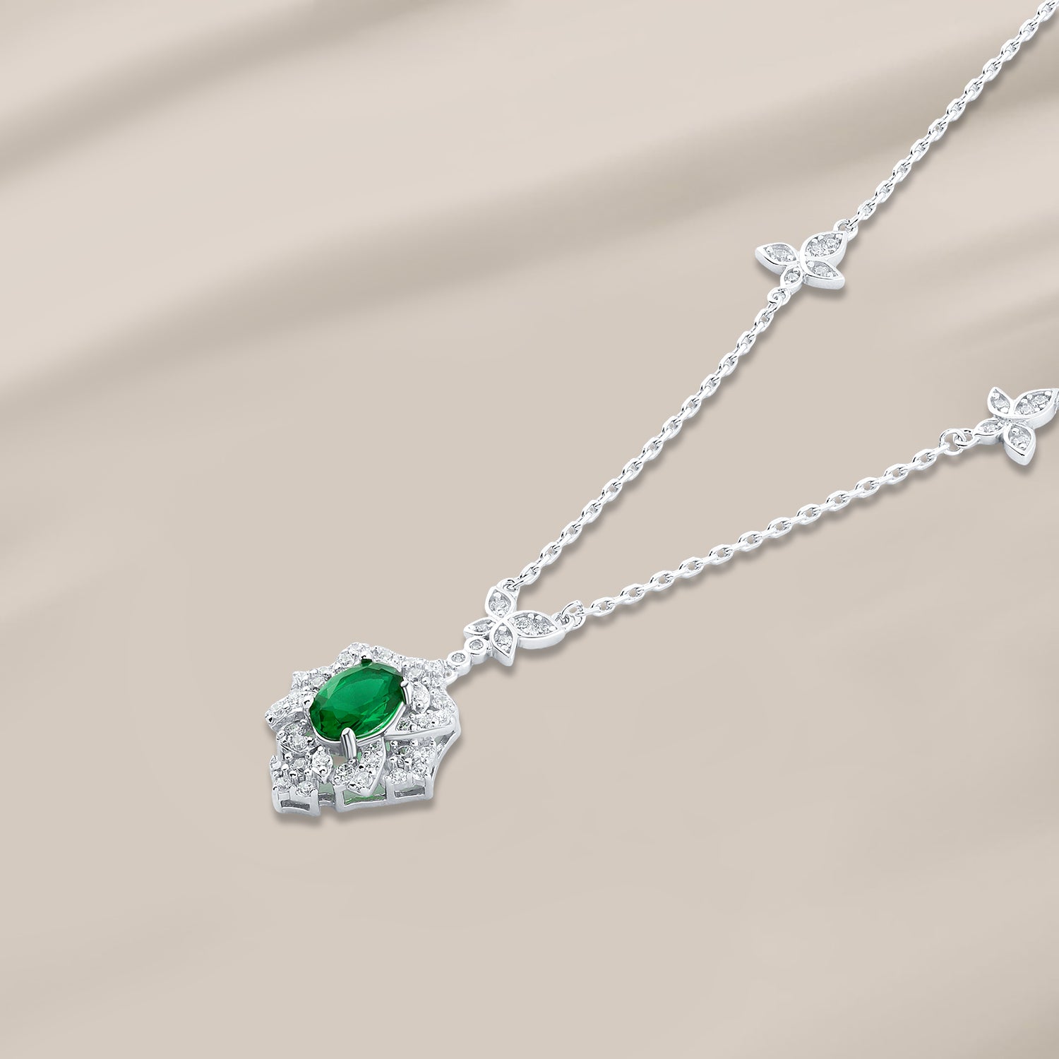 Royal necklace with green stone - 925 silver