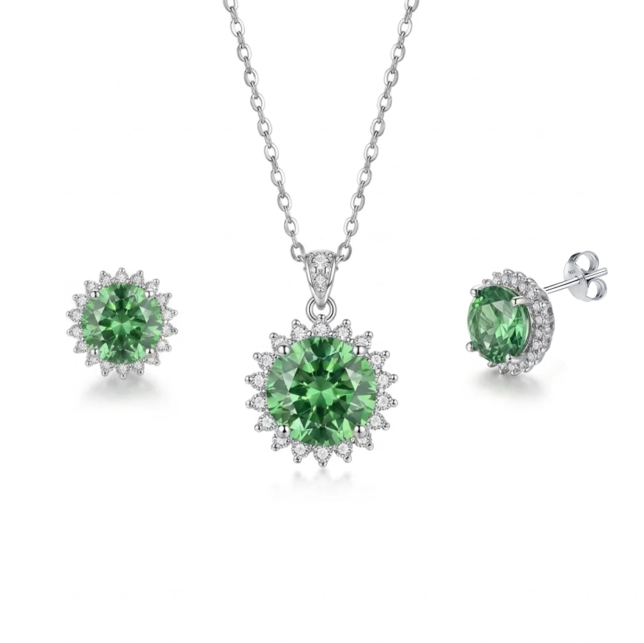 925 Silver Set in Emerald Green and Shiny Silver.