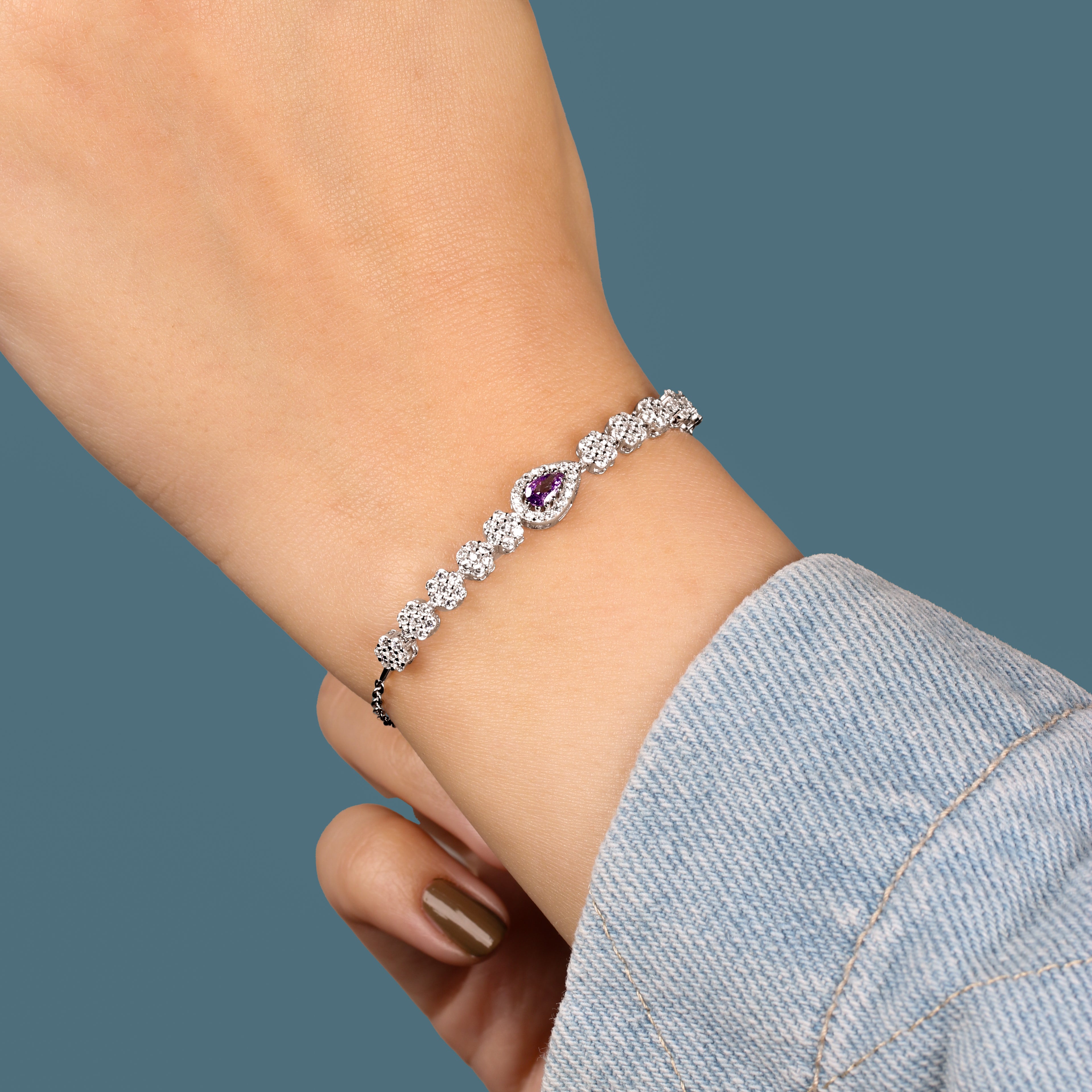 925 Silver Bracelet with a Purple Teardrop-Shaped Stone