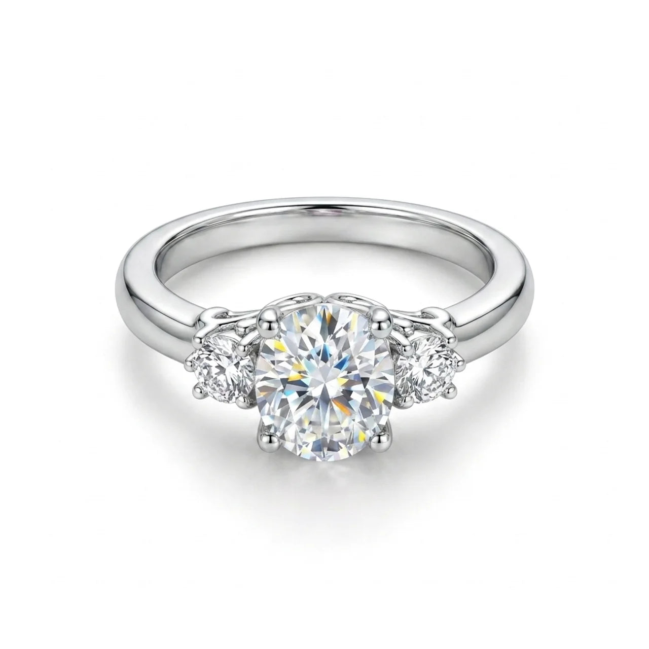 925 Silver Ring with a Sparkling Stone and Soft Royal Details