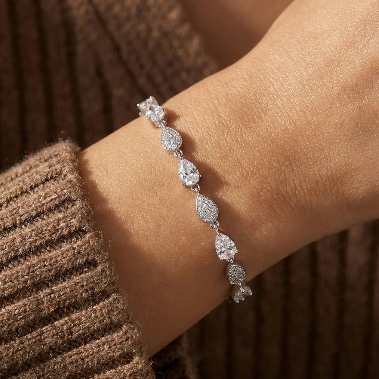 925 Silver Delicate Bracelet with Sparkling Stones