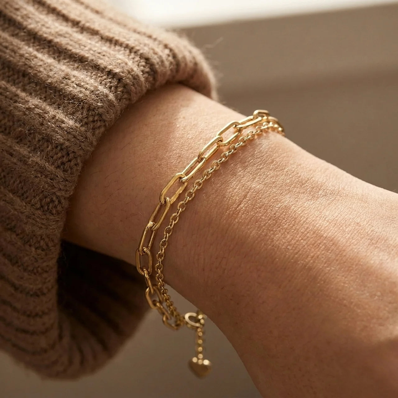 Elegant 925 Silver Bracelet with Harmonious Layered Design