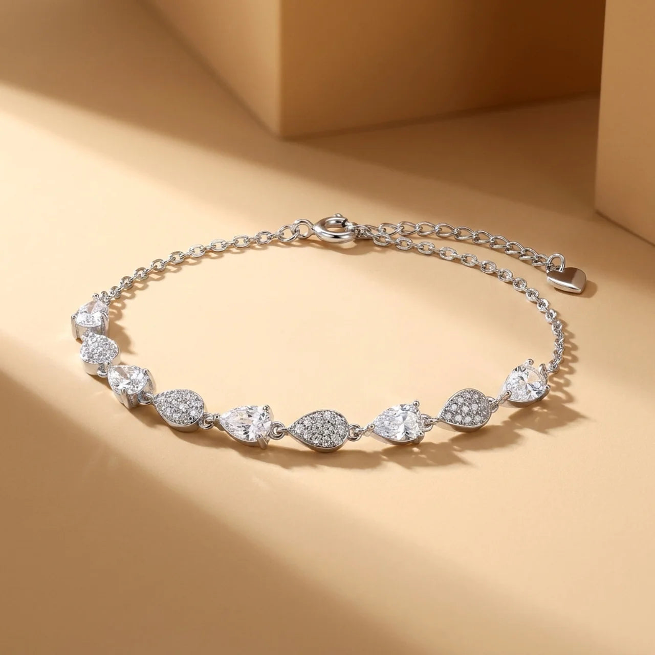 925 Silver Delicate Bracelet with Sparkling Stones