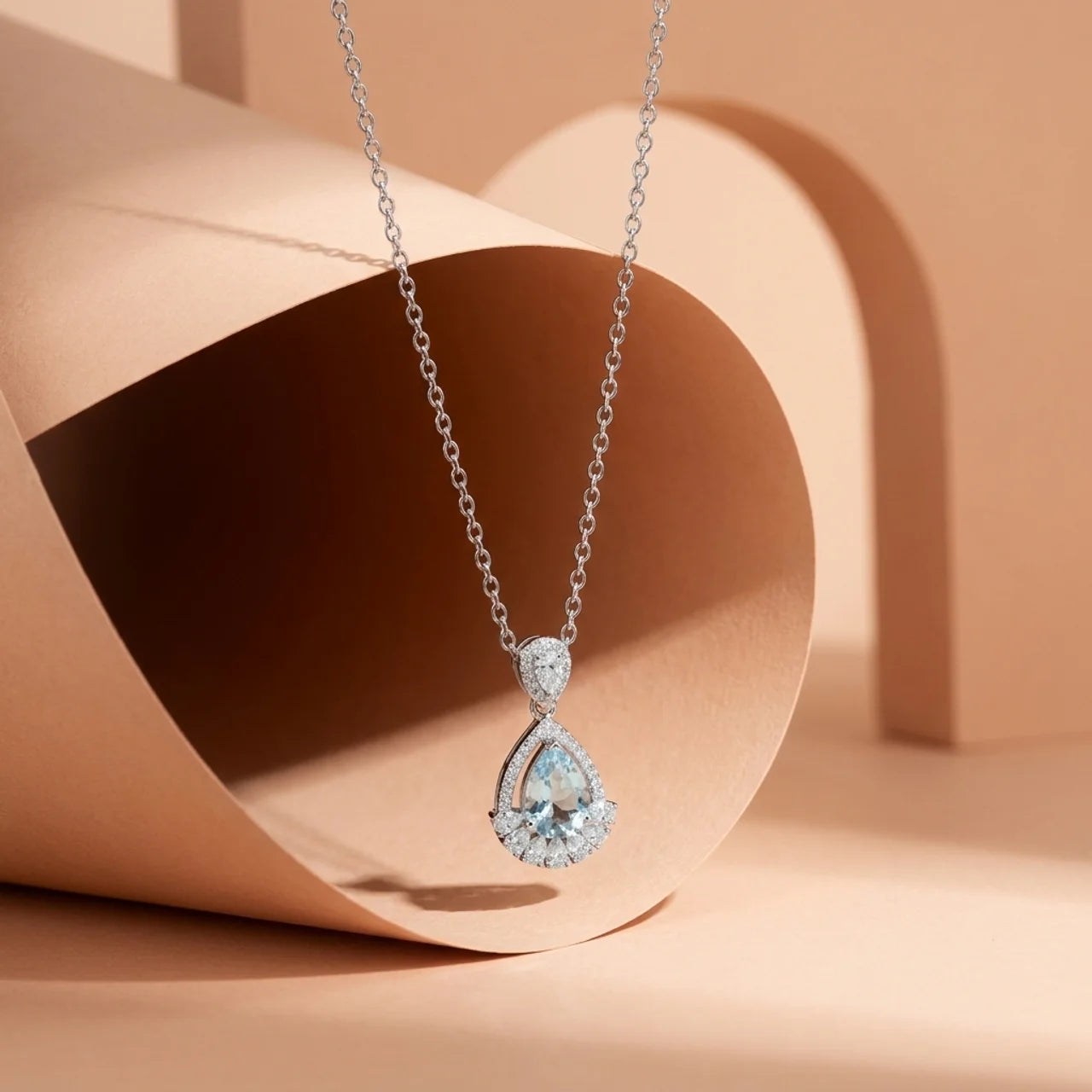 925 Silver Teardrop Necklace with Royal Zircon Details
