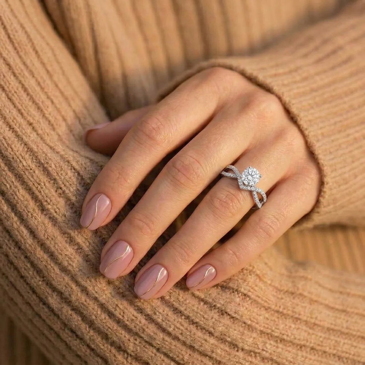 925 Silver Delicate Ring with Sparkling Stones and Geometric Design