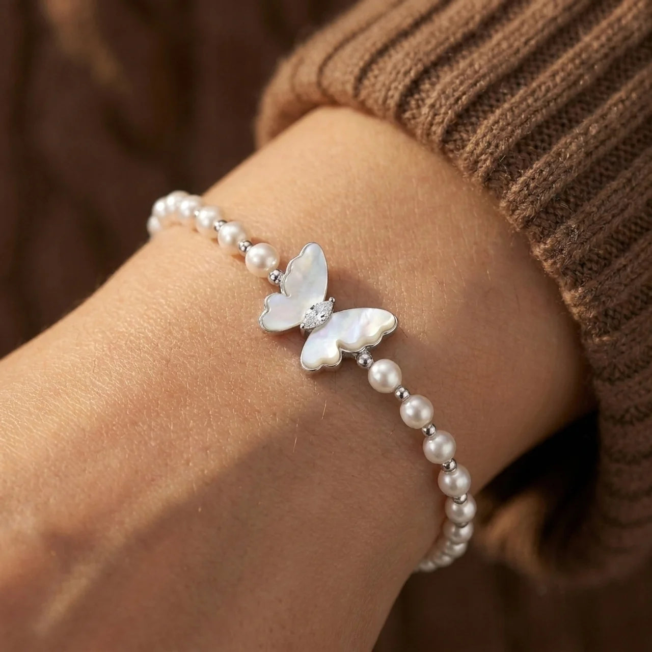 Butterfly Bracelet with Pearl Beads in 925 Silver