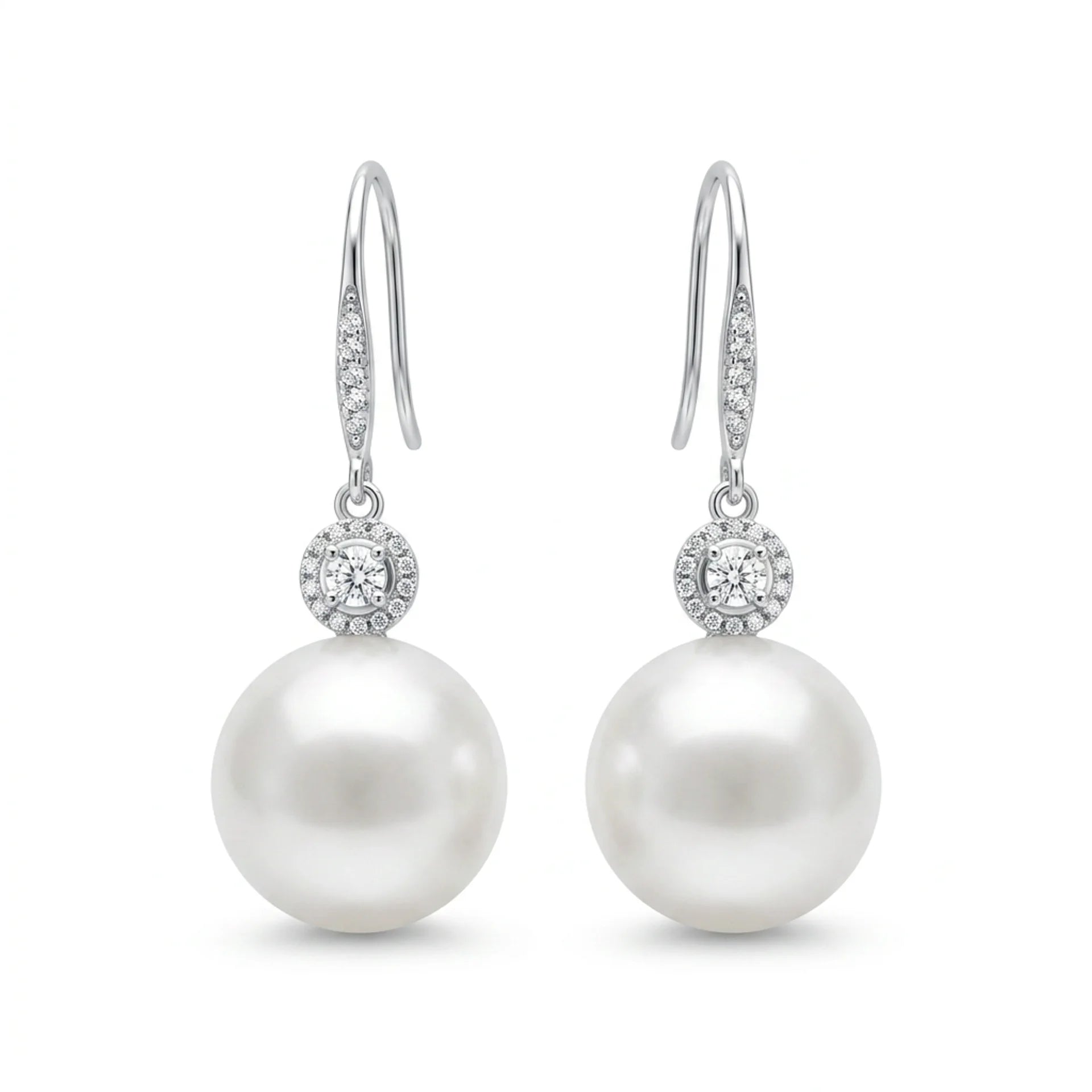 Long 925 Silver Earrings with Luminous Pearl Details