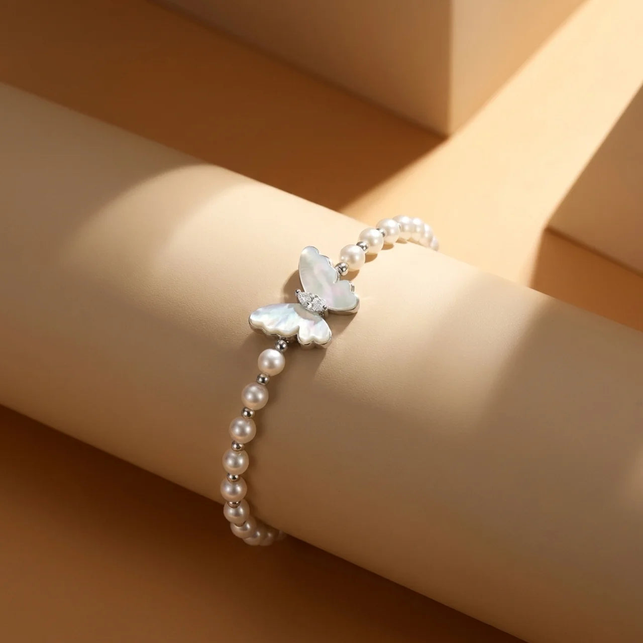 Butterfly Bracelet with Pearl Beads in 925 Silver