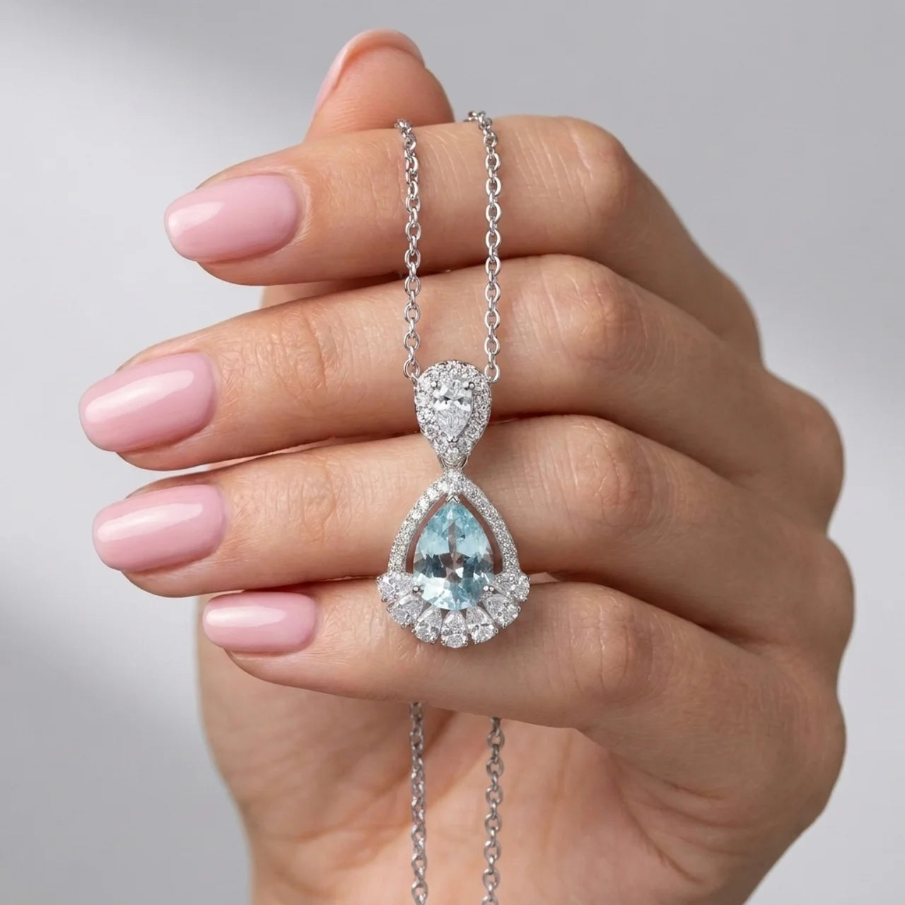 925 Silver Teardrop Necklace with Royal Zircon Details