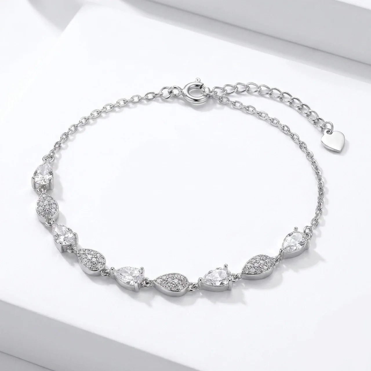 925 Silver Delicate Bracelet with Sparkling Stones