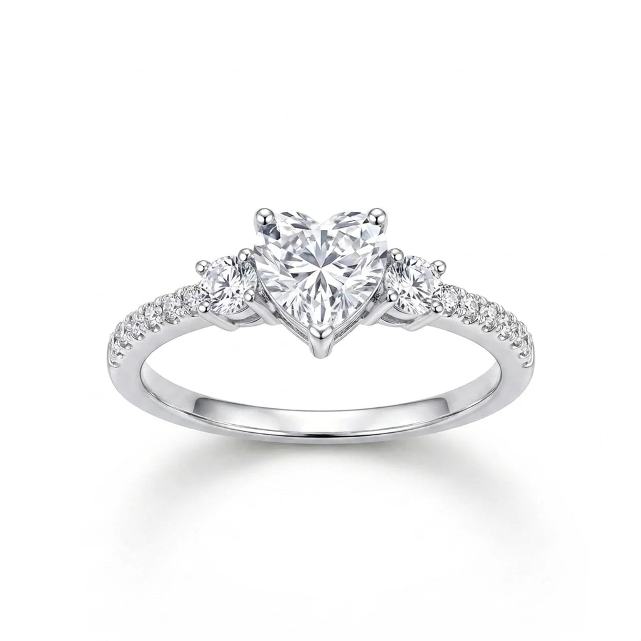 925 Silver Heart Ring with Sparkling Details
