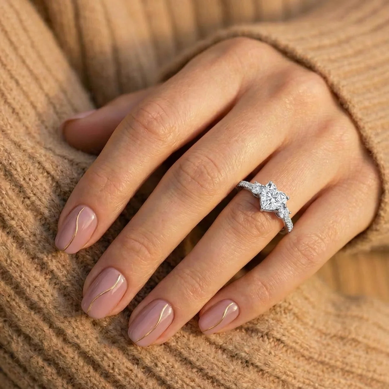925 Silver Heart Ring with Sparkling Details