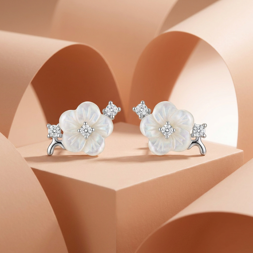 925 Silver Flower Earrings Adorned with Sparkling Stones