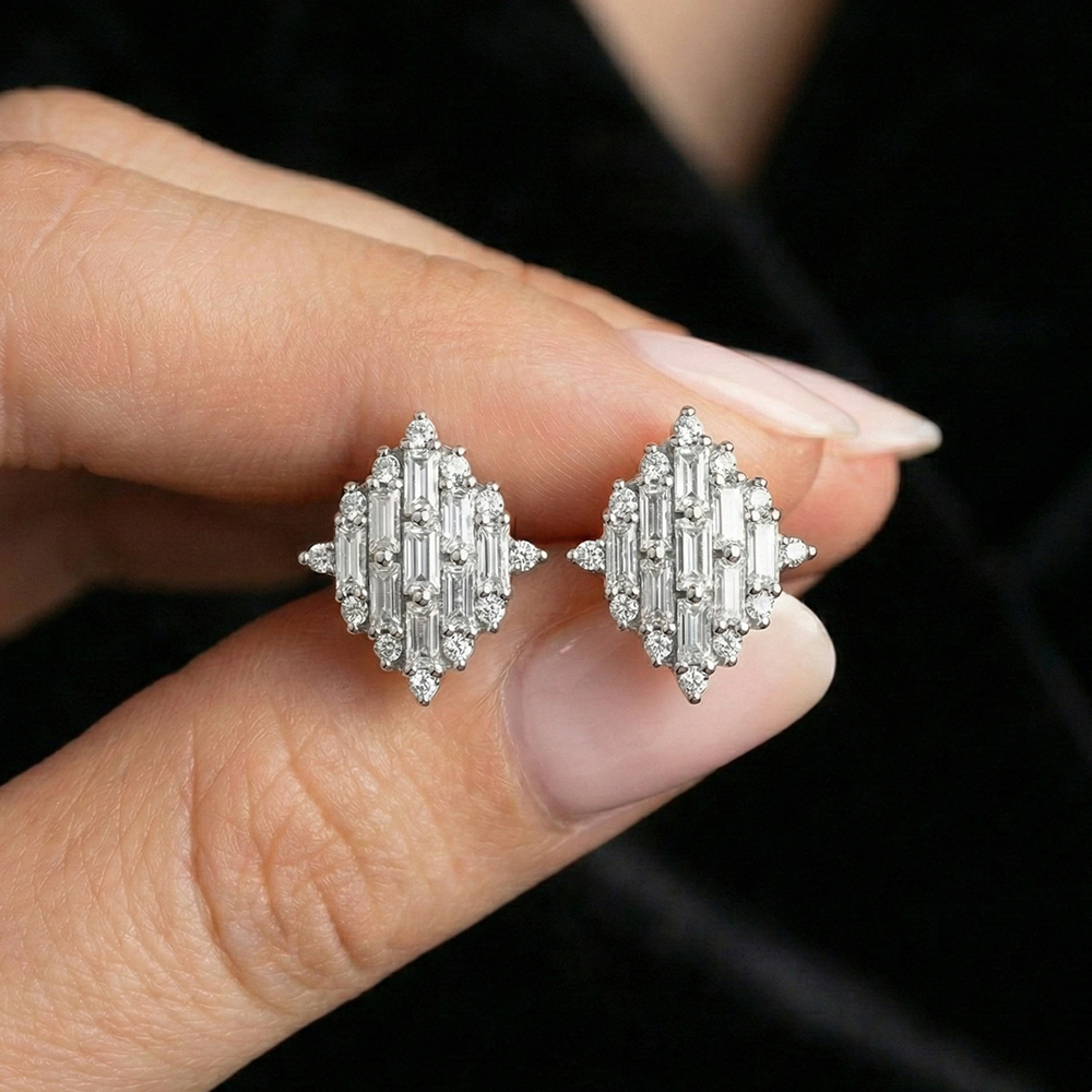 حلق فضة 925 مرصّع بفصوص شفافة