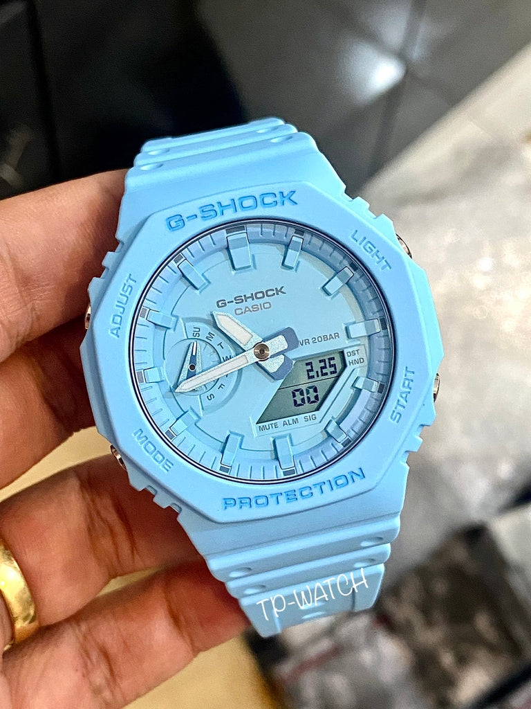 GA-2100-2A2DR - ساعة يد كاسيو جي شوك ديجيتال رياضية كاجوال بسوار رزين للرجال