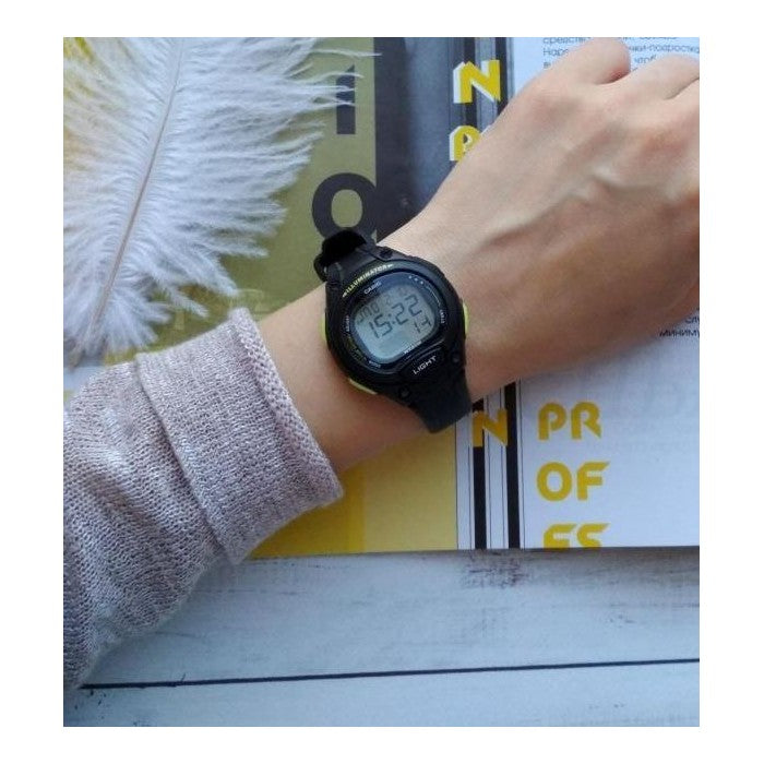 LW-203-1BVDF – Casio Digital Sports Watch for Women in Black with Yellow Accents